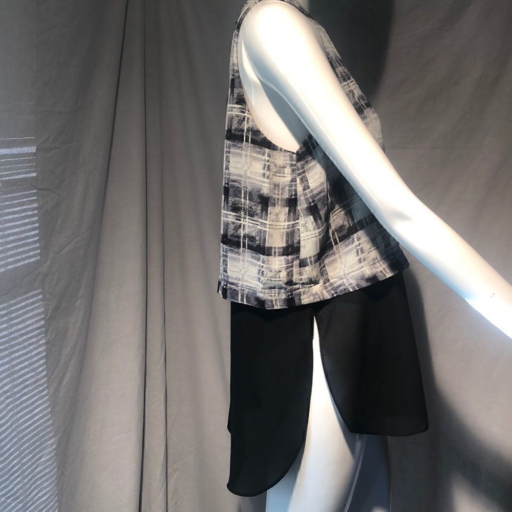 Le Lis Tunic - Picture 4 of 8